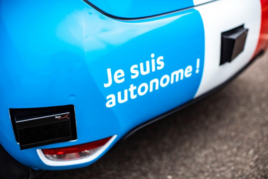 Детали экстерьера Renault Zoe Robot Taxi Experimentation Vehicle 2018 года  (фото 8 из 28)